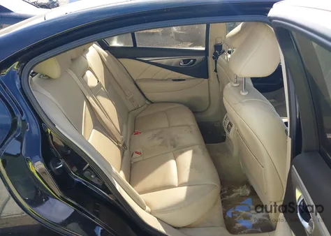 2015 Infiniti Q50 Premium/Sport z USA, uszkodzony, nr VIN JN1BV7AP5FM335838